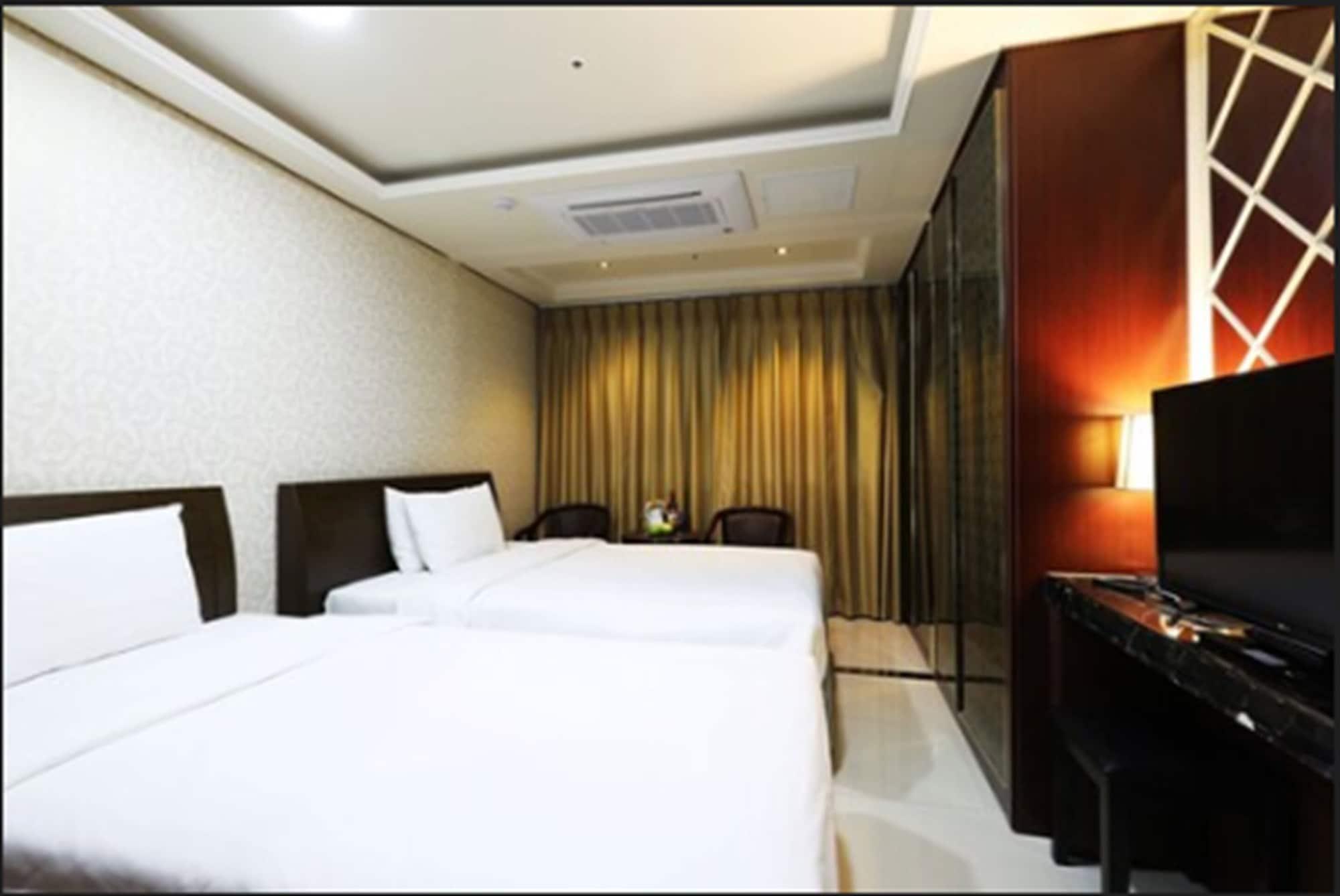 Intercity Seoul Hotel Exterior photo