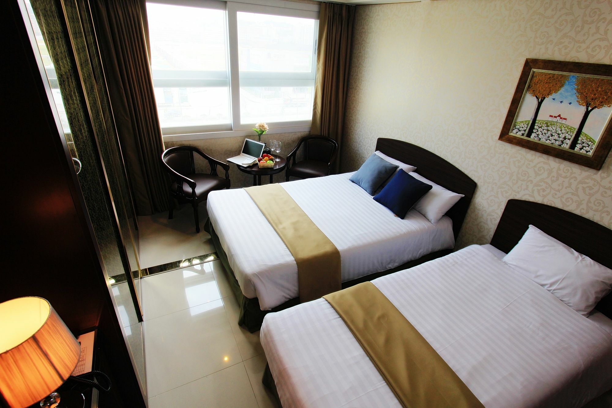 Intercity Seoul Hotel Exterior photo